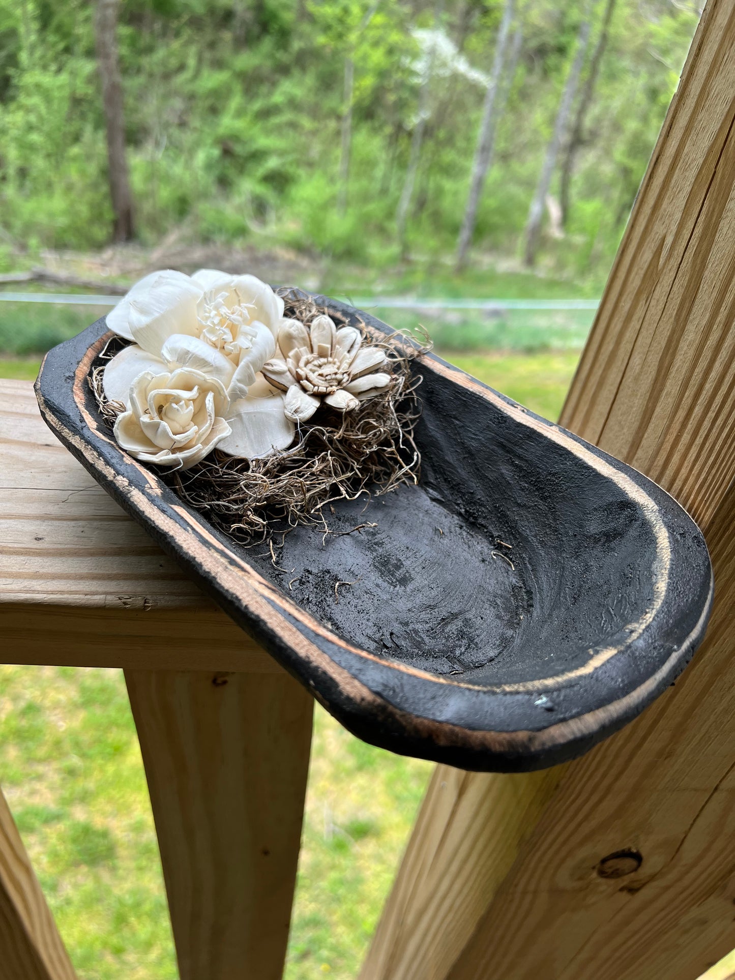 SMALL BLACK FARMHOUSE DOUGH BOWL WITH SPANISH MOSS & WOODEN FLOWERS
