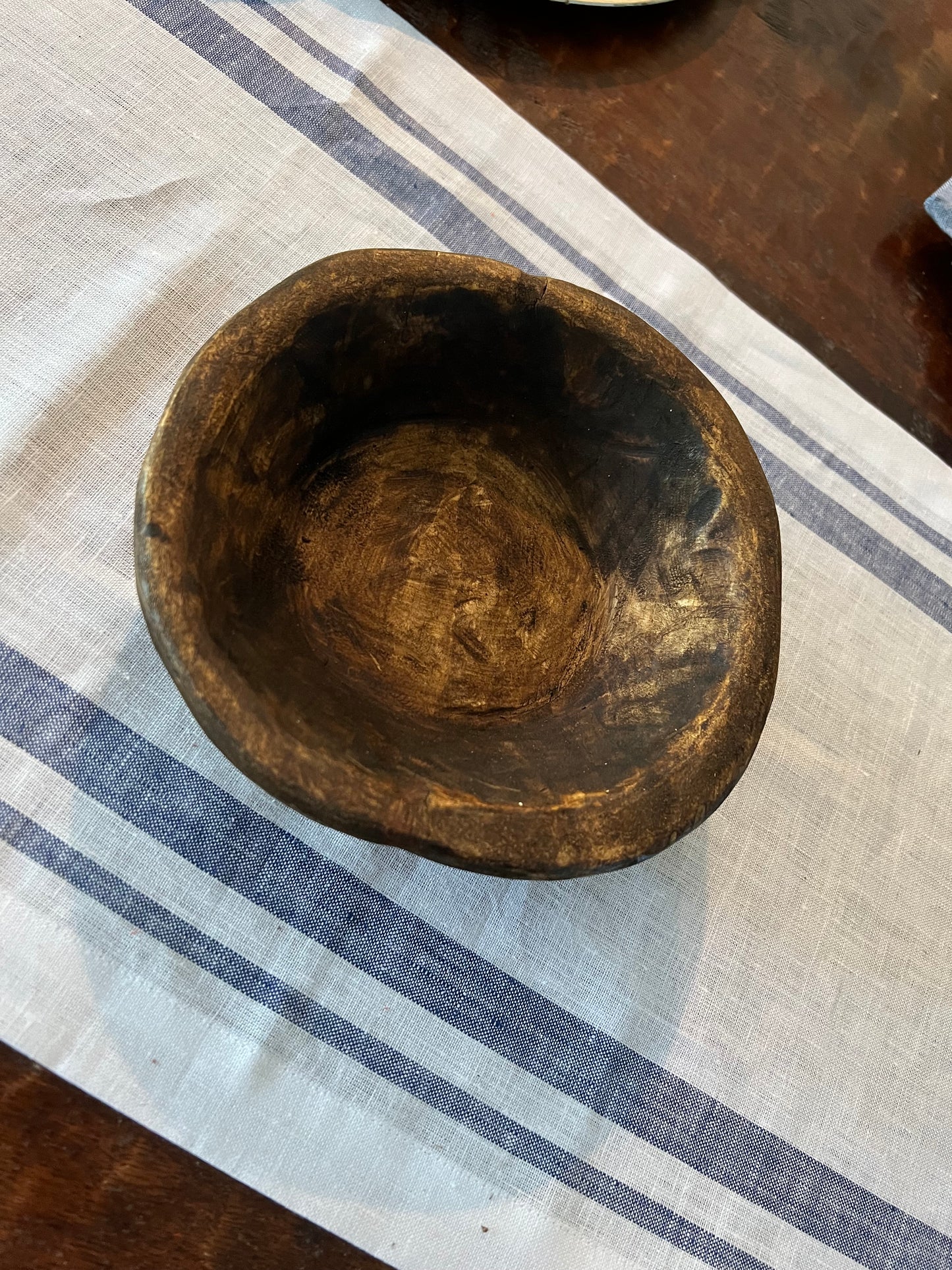 SMALL RUSTIC BROWN ROUND, WOODEN DOUGH BOWL
